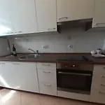 Lila Apartman