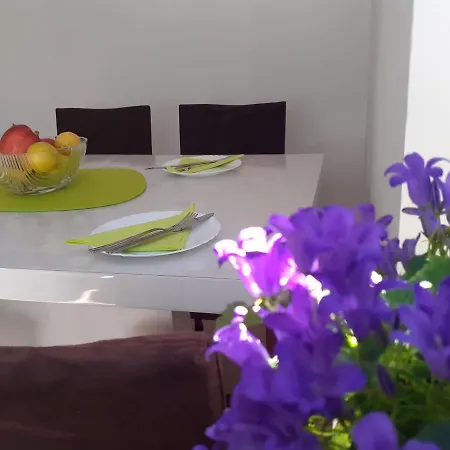 Apartment Apartman Lila