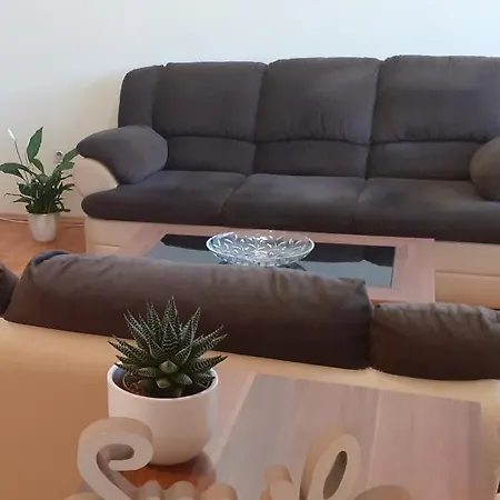 Apartman Lila Apartment *